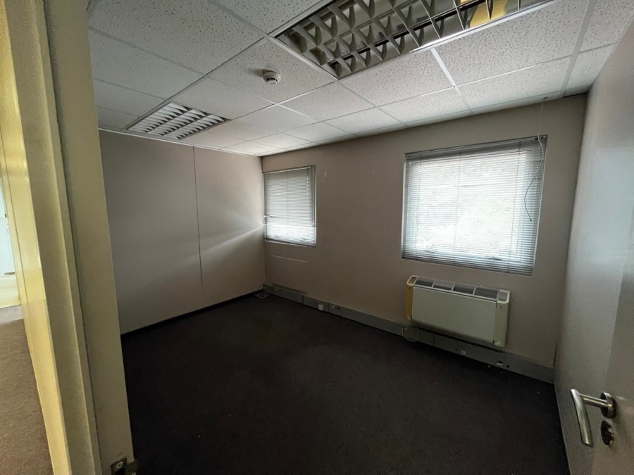 To Let commercial Property for Rent in Rosendal Western Cape